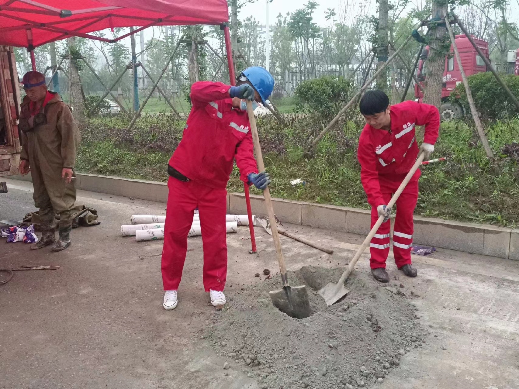 盘锦管道疏通哪家好】及时进行市政管道清淤